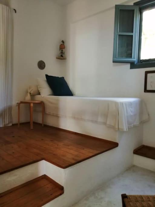Вилла Casa Dei Melograni At Vourlidia Leros Vromolithos Экстерьер фото